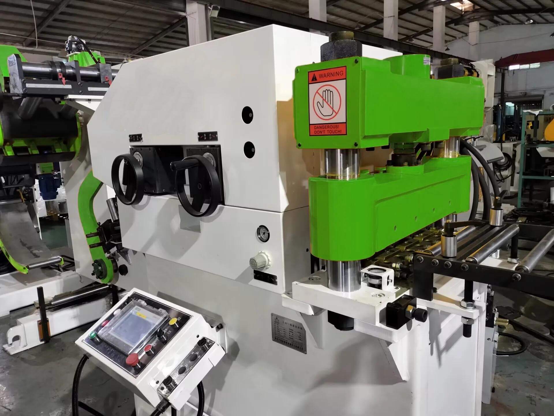 Steel Coil Uncoiler Machine