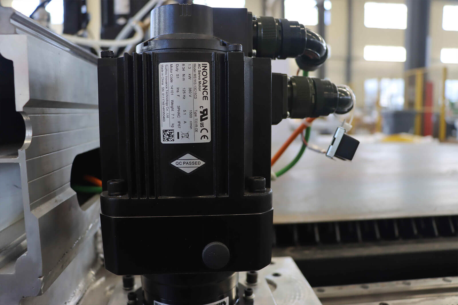 Fiber Laser Cutting Machine