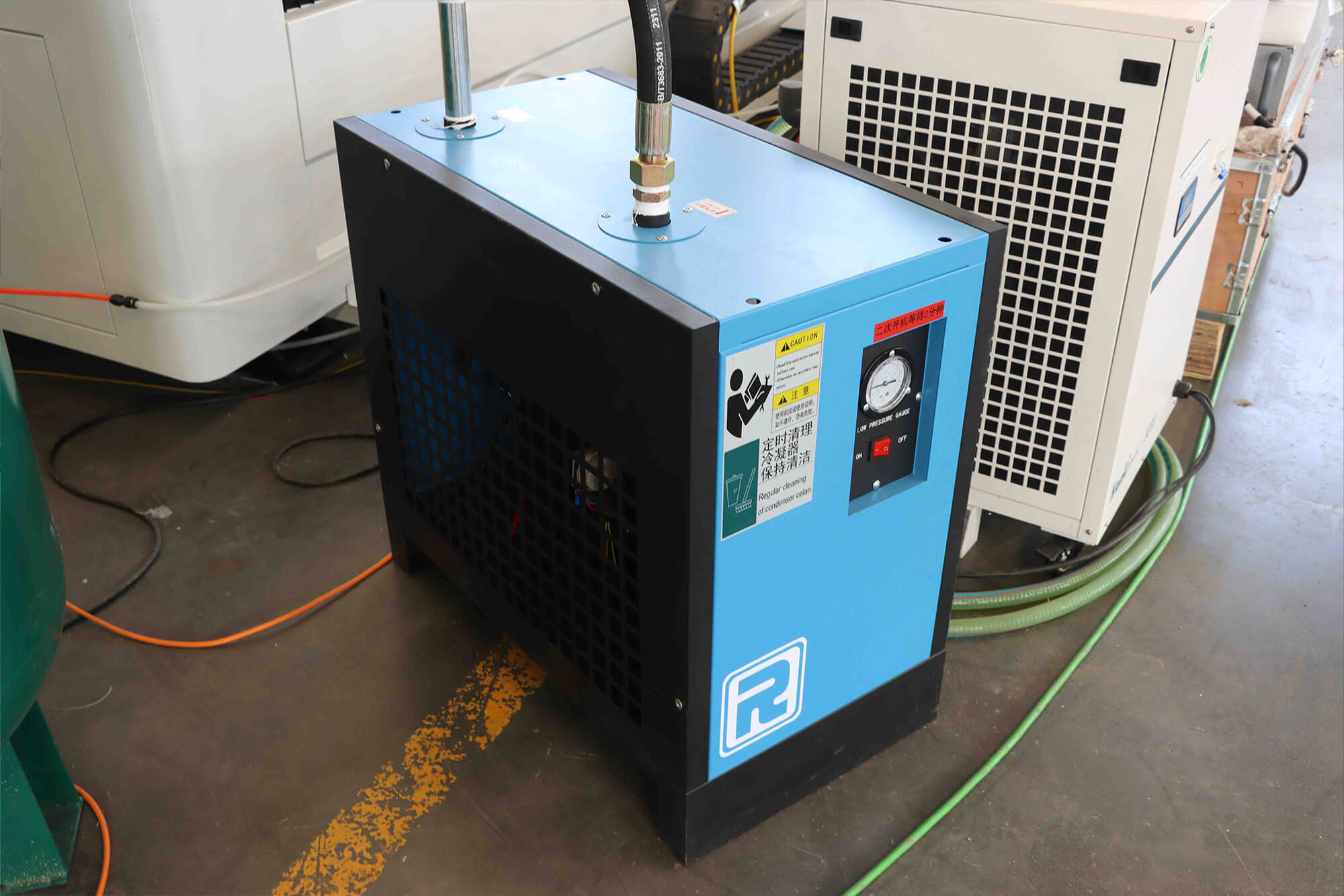 Air compressor