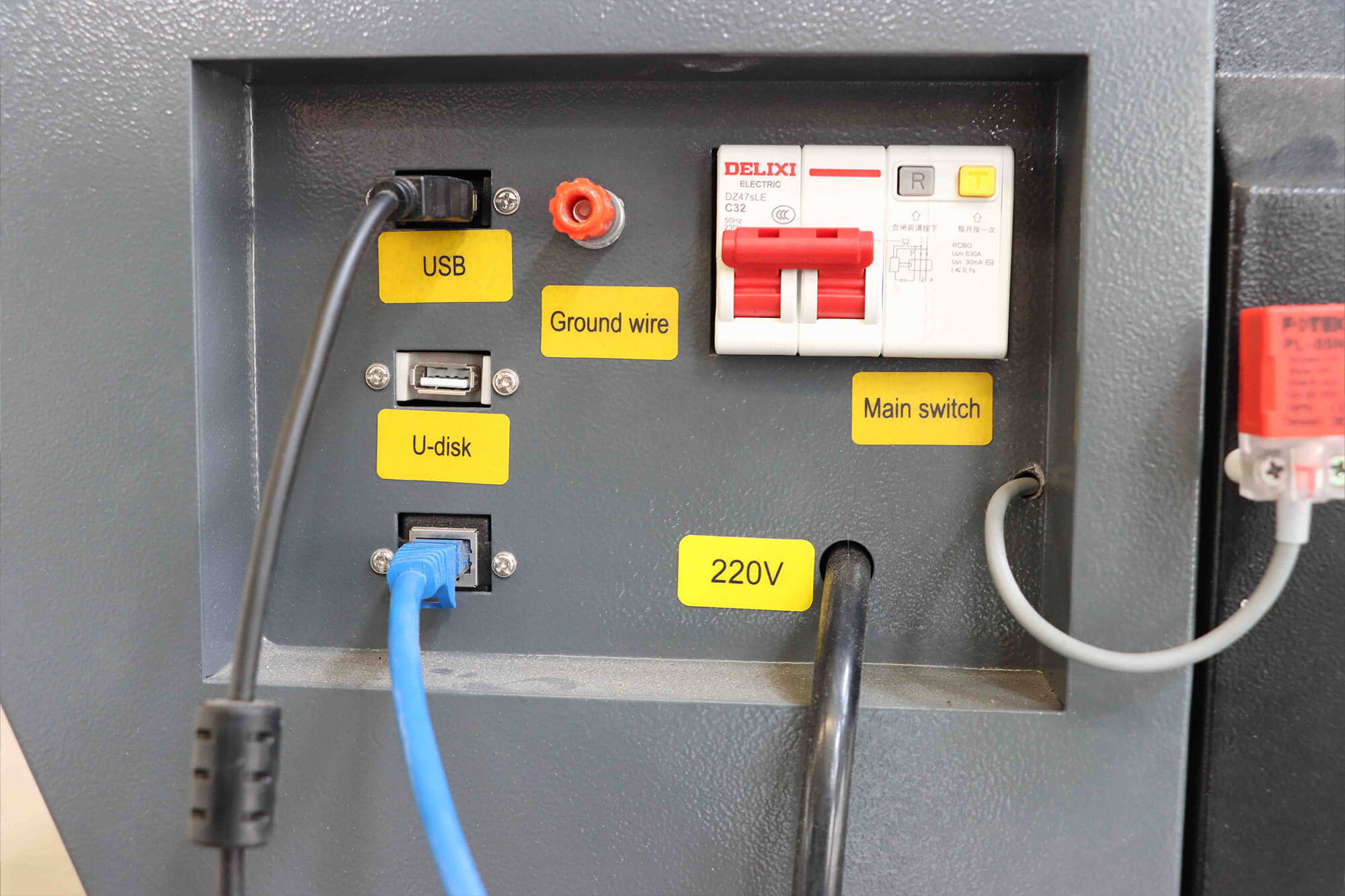 CO2 Laser Cutting Machine