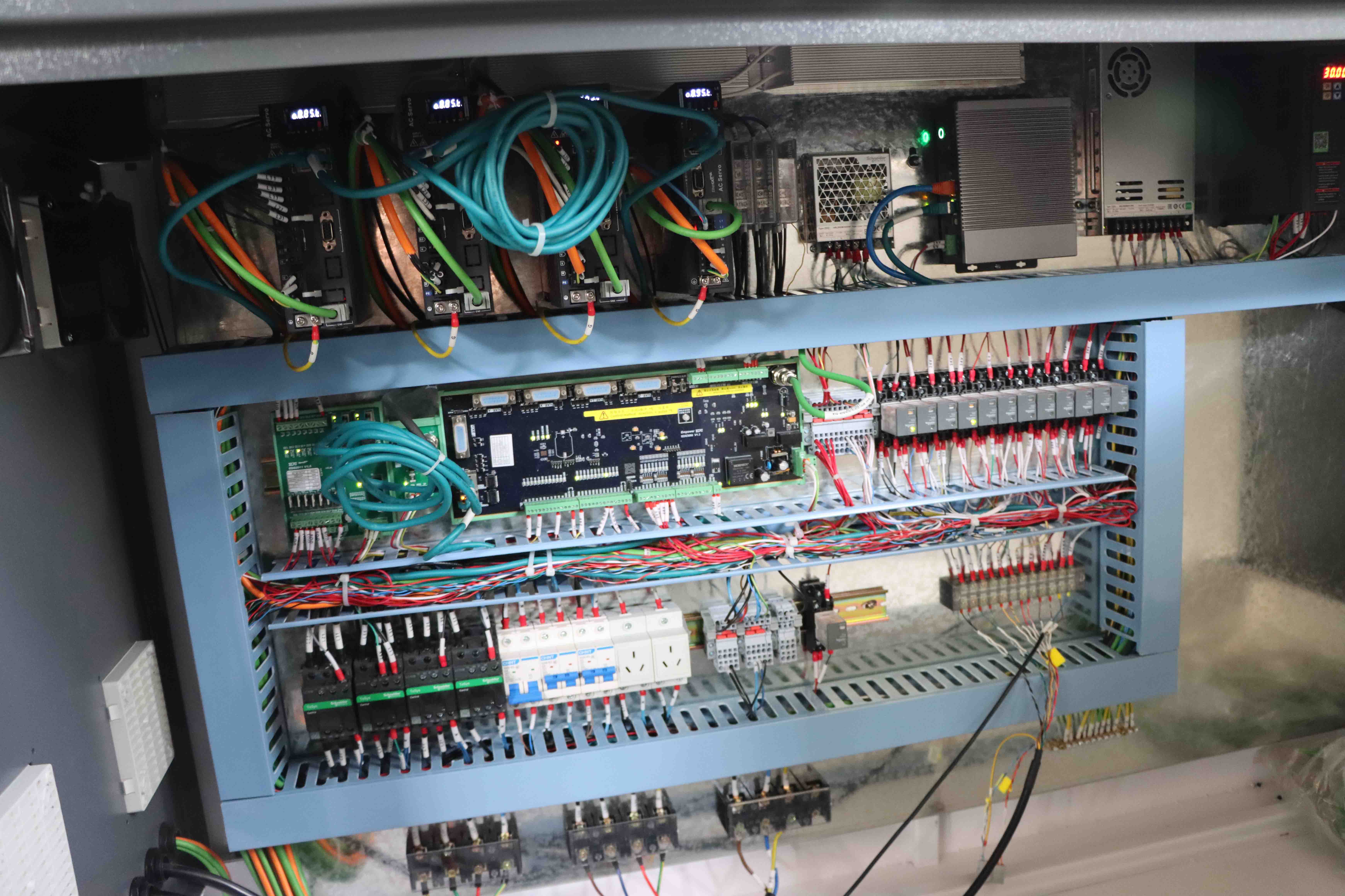 The Comprehensive Guide to Fiber Laser CNC Machines Revolutionizing Precision Manufacturing